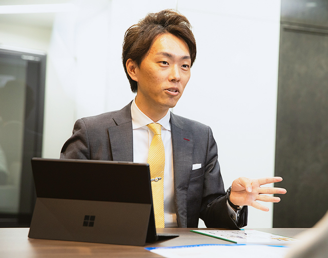 img_adviser03-2